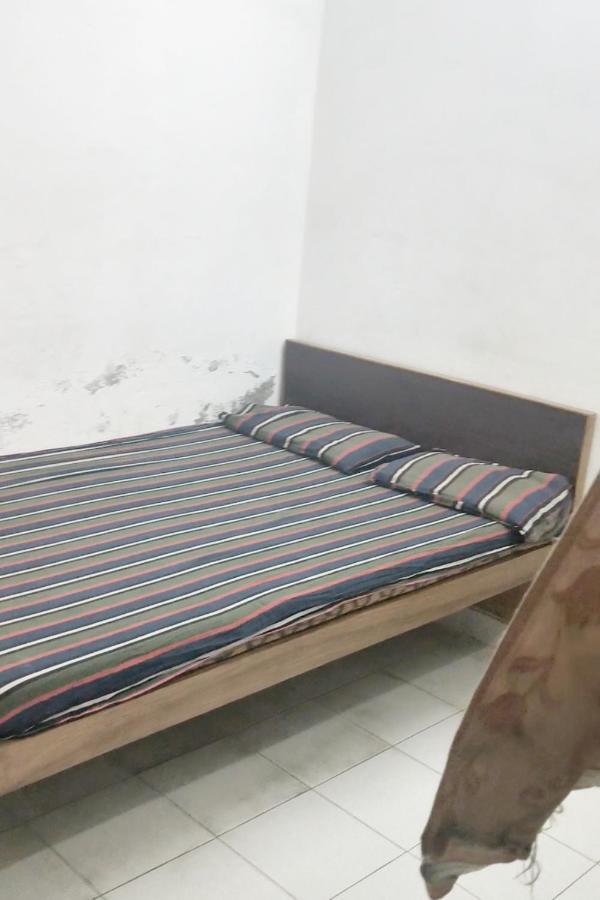Gandhi Ganaga Guest House Varanasi Exterior photo